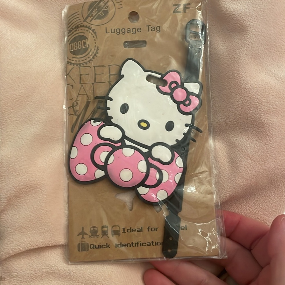 NWT Hello Kitty Set of 3 Luggage Tags - Picture 6 of 7